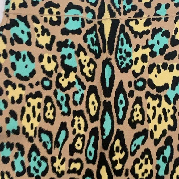 BCBG Maxaria High waisted skirt - Picture 3 of 5